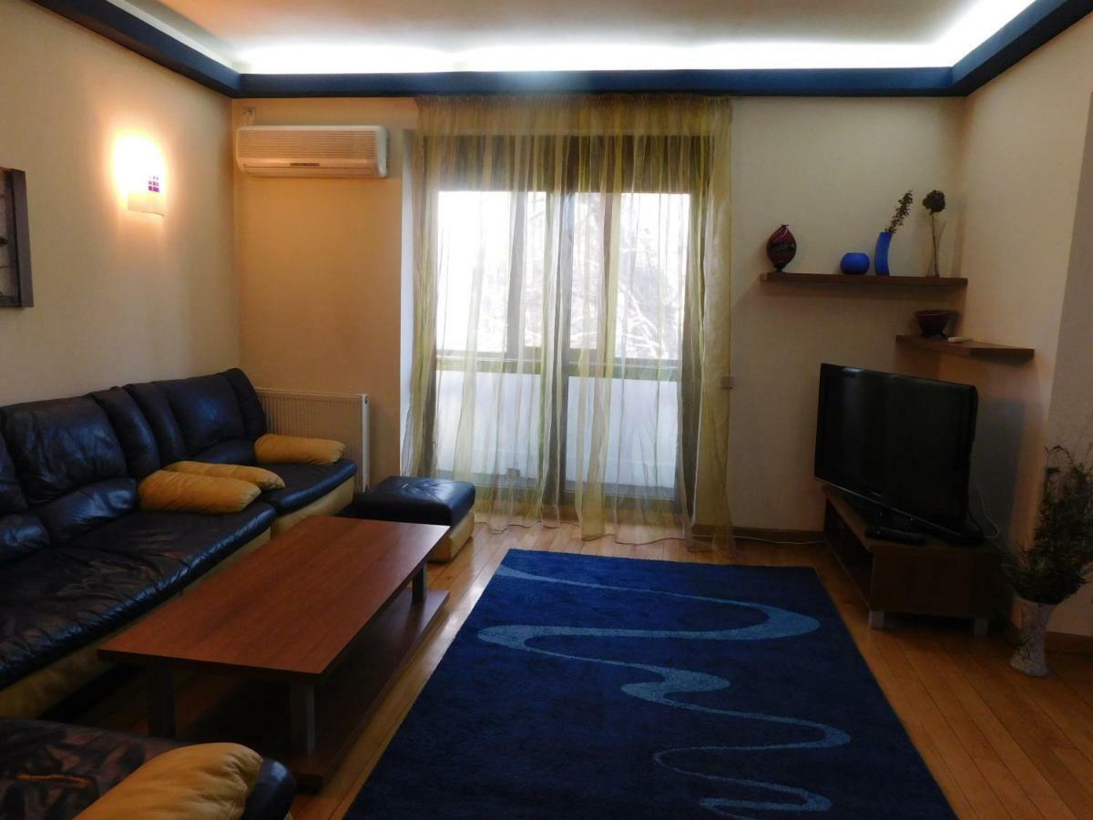 Nicole's * Bucharest