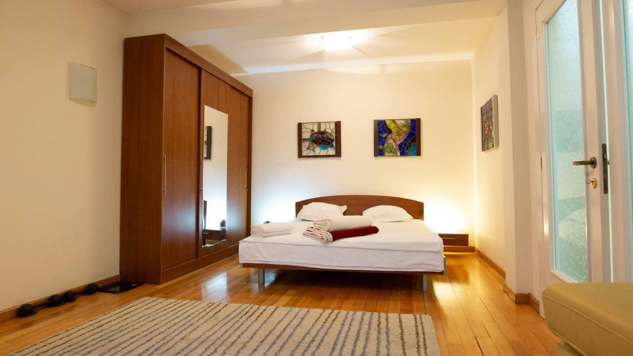 Nicole's Bucharest
